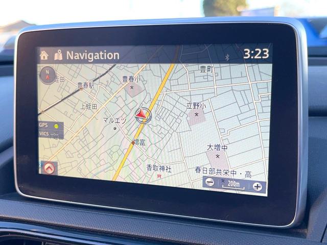 ロードスター Ｓスペシャルパッケージ　マツダコネクトナビ　ＬＥＤヘッドライト　革巻きステアリング　純正１６インチアルミホイール　オートライト　オートエアコン　スマートキー　Ｂｌｕｅｔｏｏｔｈ再生　ＥＴＣ　アイドリングストップ（3枚目）