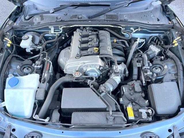 ロードスター Ｓスペシャルパッケージ　マツダコネクトナビ　ＬＥＤヘッドライト　革巻きステアリング　純正１６インチアルミホイール　オートライト　オートエアコン　スマートキー　Ｂｌｕｅｔｏｏｔｈ再生　ＥＴＣ　アイドリングストップ（18枚目）