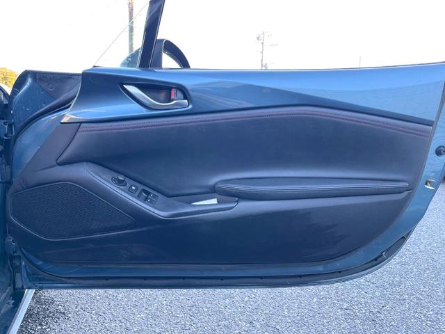 ロードスター Ｓスペシャルパッケージ　マツダコネクトナビ　ＬＥＤヘッドライト　革巻きステアリング　純正１６インチアルミホイール　オートライト　オートエアコン　スマートキー　Ｂｌｕｅｔｏｏｔｈ再生　ＥＴＣ　アイドリングストップ（29枚目）