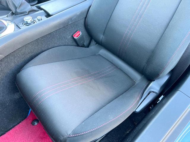 ロードスター Ｓスペシャルパッケージ　マツダコネクトナビ　ＬＥＤヘッドライト　革巻きステアリング　純正１６インチアルミホイール　オートライト　オートエアコン　スマートキー　Ｂｌｕｅｔｏｏｔｈ再生　ＥＴＣ　アイドリングストップ（35枚目）