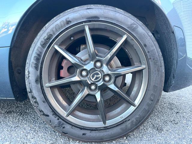 ロードスター Ｓスペシャルパッケージ　マツダコネクトナビ　ＬＥＤヘッドライト　革巻きステアリング　純正１６インチアルミホイール　オートライト　オートエアコン　スマートキー　Ｂｌｕｅｔｏｏｔｈ再生　ＥＴＣ　アイドリングストップ（41枚目）