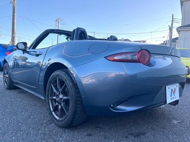 ロードスター Ｓスペシャルパッケージ　マツダコネクトナビ　ＬＥＤヘッドライト　革巻きステアリング　純正１６インチアルミホイール　オートライト　オートエアコン　スマートキー　Ｂｌｕｅｔｏｏｔｈ再生　ＥＴＣ　アイドリングストップ（42枚目）