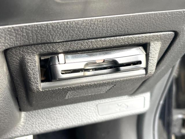 レヴォーグ 1.6GT-Sアイサイト アイサイトセイフティプラス 純正ナビ バックカメラ ETC ドライブレコーダー LEDヘッドライト 純正18インチアルミホイール ビルシュタインダンパー パワーシート シートヒーター スマートキー(8枚目)