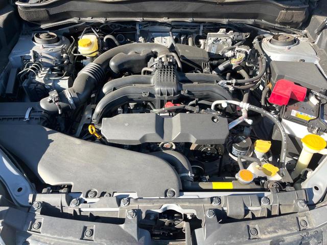 フォレスター 2.0i-L アイサイト パワーシート キーレスアクセス プッシュスタート オートライト シートヒーター ルーフレール 純正ナビ バックカメラ ETC アイサイトVer2 純正17インチアルミホイール HIDヘッドライト(18枚目)