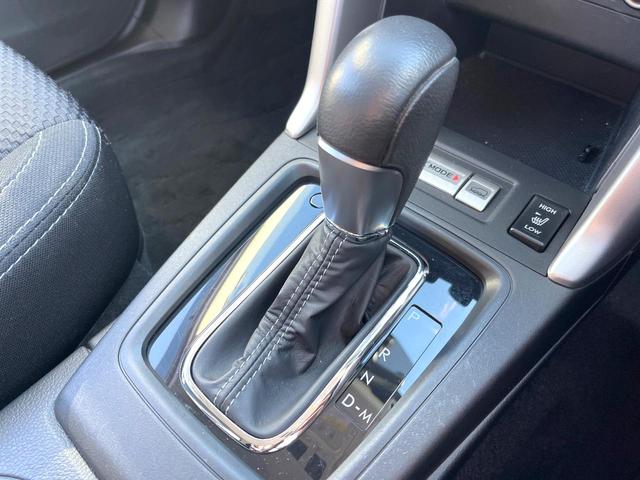 フォレスター 2.0i-L アイサイト パワーシート キーレスアクセス プッシュスタート オートライト シートヒーター ルーフレール 純正ナビ バックカメラ ETC アイサイトVer2 純正17インチアルミホイール HIDヘッドライト(33枚目)