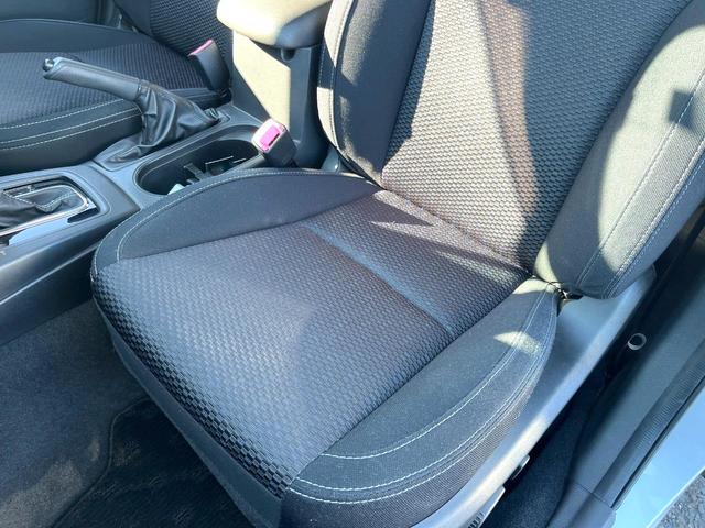 フォレスター 2.0i-L アイサイト パワーシート キーレスアクセス プッシュスタート オートライト シートヒーター ルーフレール 純正ナビ バックカメラ ETC アイサイトVer2 純正17インチアルミホイール HIDヘッドライト(43枚目)