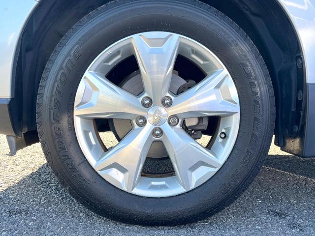 フォレスター 2.0i-L アイサイト パワーシート キーレスアクセス プッシュスタート オートライト シートヒーター ルーフレール 純正ナビ バックカメラ ETC アイサイトVer2 純正17インチアルミホイール HIDヘッドライト(50枚目)