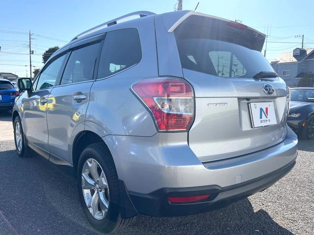 フォレスター 2.0i-L アイサイト パワーシート キーレスアクセス プッシュスタート オートライト シートヒーター ルーフレール 純正ナビ バックカメラ ETC アイサイトVer2 純正17インチアルミホイール HIDヘッドライト(52枚目)