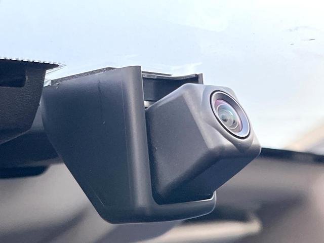 インプレッサスポーツ 2.0i-Sアイサイト アイサイトセイフティプラス 純正ナビ バックカメラ ETC ドライブレコーダー LEDヘッドライト 純正18インチアルミホイール パワーシート デュアルオートエアコン スマートキー 電動格納ミラー(6枚目)