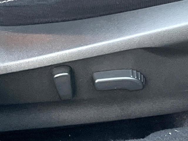 インプレッサスポーツ 2.0i-Sアイサイト アイサイトセイフティプラス 純正ナビ バックカメラ ETC ドライブレコーダー LEDヘッドライト 純正18インチアルミホイール パワーシート デュアルオートエアコン スマートキー 電動格納ミラー(28枚目)