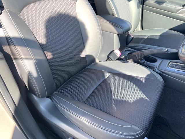 フォレスター 2.0XT アイサイト LEDアクセサリーライナー 純正ナビ LEDヘッドライト 革巻きステアリング 純正18インチアルミ ハーフレザーシート 前後席シートヒーター パワーシート アダプティブクルーズコントロール(44枚目)