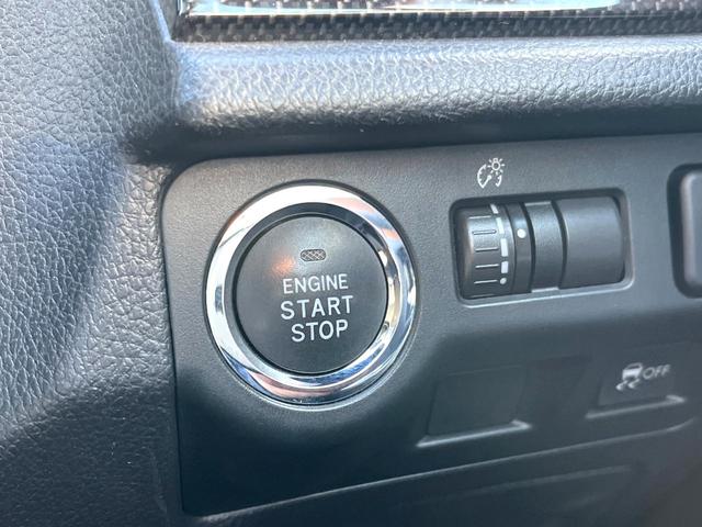 WRX S4 2.0GTアイサイト STIフロントリップ LEDヘッドライト 革巻きステアリング 純正18インチアルミホイール パドルシフト アダプティブクルーズコントロール スマートキー アイサイト ターボ 4WD(7枚目)