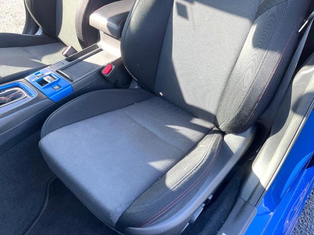 WRX S4 2.0GTアイサイト STIフロントリップ LEDヘッドライト 革巻きステアリング 純正18インチアルミホイール パドルシフト アダプティブクルーズコントロール スマートキー アイサイト ターボ 4WD(38枚目)