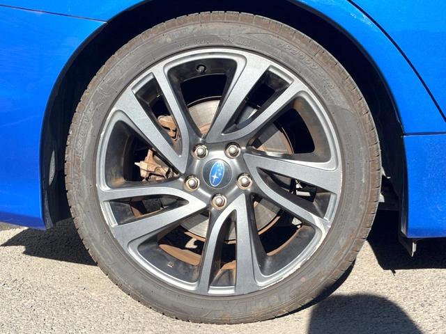 WRX S4 2.0GTアイサイト STIフロントリップ LEDヘッドライト 革巻きステアリング 純正18インチアルミホイール パドルシフト アダプティブクルーズコントロール スマートキー アイサイト ターボ 4WD(40枚目)