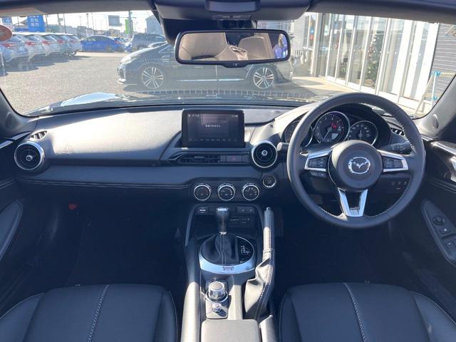 ロードスターRF VS マツダコネクトディスプレイ BOSEサウンド 衝突被害軽減システム LEDヘッドライト 革巻きステアリング 純正17インチアルミ 黒革シート クルーズコントロール シートヒーター パドルシフト(2枚目)