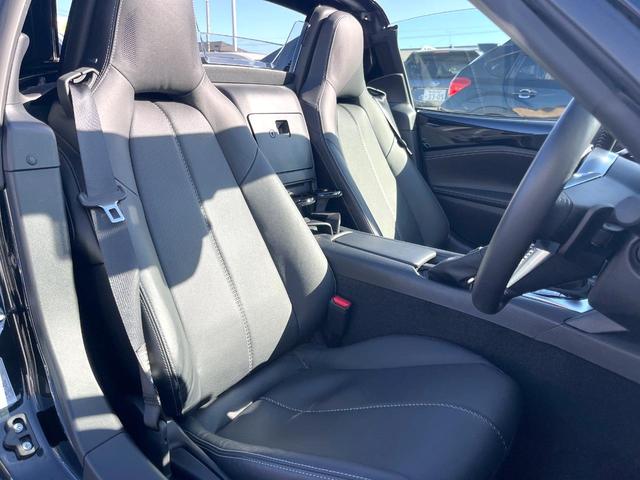 ロードスターRF VS マツダコネクトディスプレイ BOSEサウンド 衝突被害軽減システム LEDヘッドライト 革巻きステアリング 純正17インチアルミ 黒革シート クルーズコントロール シートヒーター パドルシフト(8枚目)