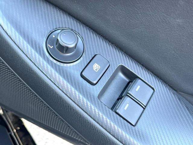 ロードスターRF VS マツダコネクトディスプレイ BOSEサウンド 衝突被害軽減システム LEDヘッドライト 革巻きステアリング 純正17インチアルミ 黒革シート クルーズコントロール シートヒーター パドルシフト(31枚目)