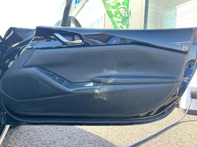 ロードスターRF VS マツダコネクトディスプレイ BOSEサウンド 衝突被害軽減システム LEDヘッドライト 革巻きステアリング 純正17インチアルミ 黒革シート クルーズコントロール シートヒーター パドルシフト(33枚目)