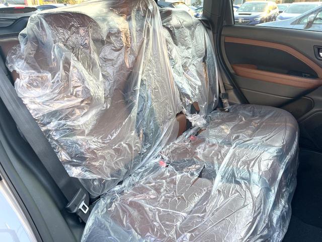 フォレスター プレミアムS:HEV EX 登録済未使用車 サンルーフ ツートンカラー ハーマンカードンサウンドシステム スマートリアビューミラー パワーリアゲート ルーフレール 茶革シート LEDヘッドライト 革巻きステアリング(11枚目)