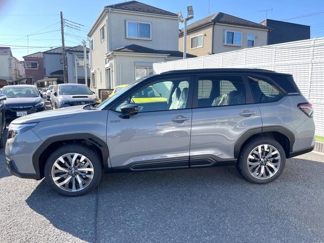 フォレスター プレミアムS:HEV EX 登録済未使用車 サンルーフ ツートンカラー ハーマンカードンサウンドシステム スマートリアビューミラー パワーリアゲート ルーフレール 茶革シート LEDヘッドライト 革巻きステアリング(26枚目)