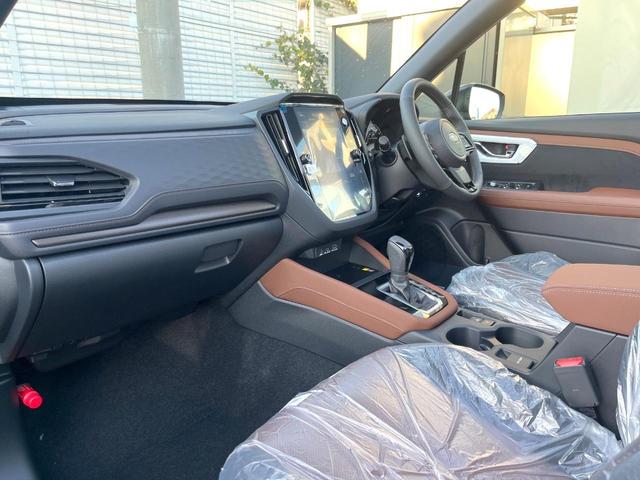 フォレスター プレミアムS:HEV EX 登録済未使用車 サンルーフ ツートンカラー ハーマンカードンサウンドシステム スマートリアビューミラー パワーリアゲート ルーフレール 茶革シート LEDヘッドライト 革巻きステアリング(39枚目)