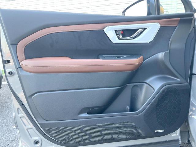 フォレスター プレミアムS:HEV EX 登録済未使用車 サンルーフ ツートンカラー ハーマンカードンサウンドシステム スマートリアビューミラー パワーリアゲート ルーフレール 茶革シート LEDヘッドライト 革巻きステアリング(45枚目)