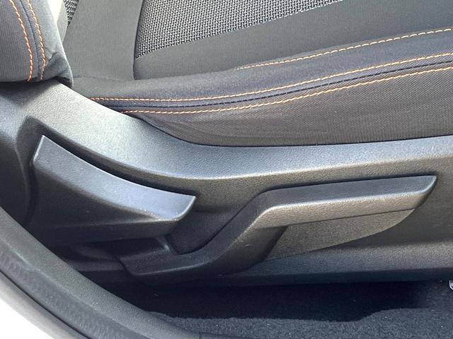 XV 2.0e-L アイサイト ルーフレール バックカメラ ドラレコ ETC 純正17インチアルミホイール 車線逸脱警報 オートライトコーナーセンサー スマートキー キーレスアクセス LEDヘッドライト デュアルオートエアコン(21枚目)