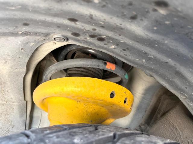 レヴォーグ 1.6GT-Sアイサイト 純正8型ビルトインナビ ビルシュタインダンパー LEDヘッドライト 革巻きステアリング 純正18インチアルミ アダプティブクルーズコントロール スマートキー アイサイト ターボ 4WD(3枚目)