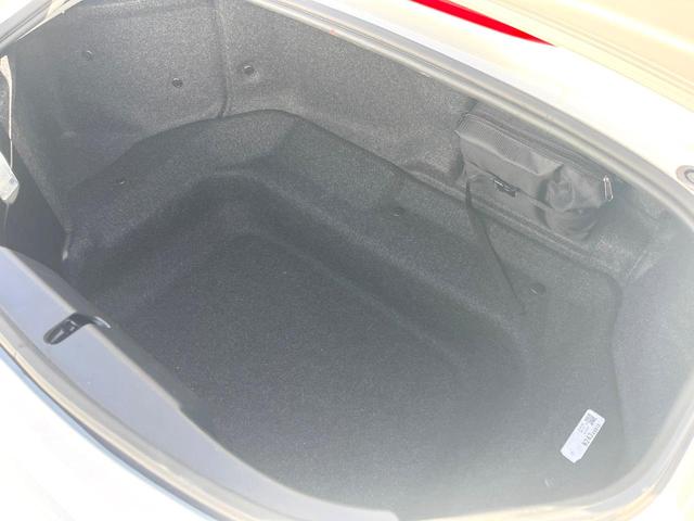 ロードスター 990S 特別仕様車 6MT HKS製マフラー LEDアクセサリーランプ 衝突被害軽減システム 純正RAYS16インチアルミ Brembo製キャリパー ブラインドスポットモニタリング クリアランスソナー(9枚目)