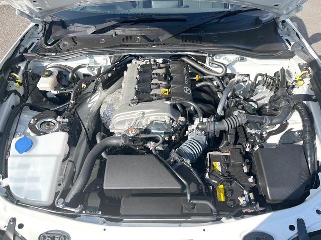 ロードスター 990S 特別仕様車 6MT HKS製マフラー LEDアクセサリーランプ 衝突被害軽減システム 純正RAYS16インチアルミ Brembo製キャリパー ブラインドスポットモニタリング クリアランスソナー(17枚目)