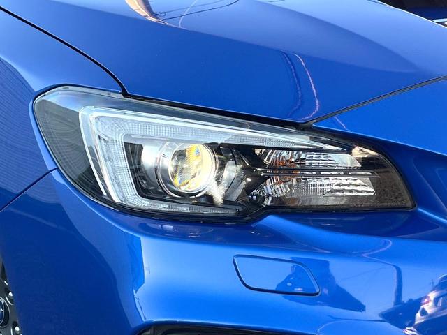 レヴォーグ １．６ＳＴＩスポーツアイサイト　後期Ｅ型　ＳＴＩスタイルパッケージ　柿本マフラー　アドバンスドセイフティパッケージ　ＬＥＤアクセサリーライナー　スマートリアビューミラー　ビルシュタインダンパー　純正８型ナビ　革巻きステアリング（12枚目）