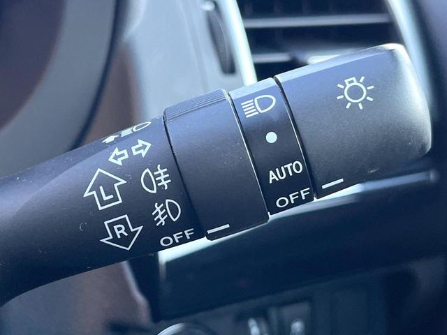 レヴォーグ １．６ＳＴＩスポーツアイサイト　後期Ｅ型　ＳＴＩスタイルパッケージ　柿本マフラー　アドバンスドセイフティパッケージ　ＬＥＤアクセサリーライナー　スマートリアビューミラー　ビルシュタインダンパー　純正８型ナビ　革巻きステアリング（32枚目）