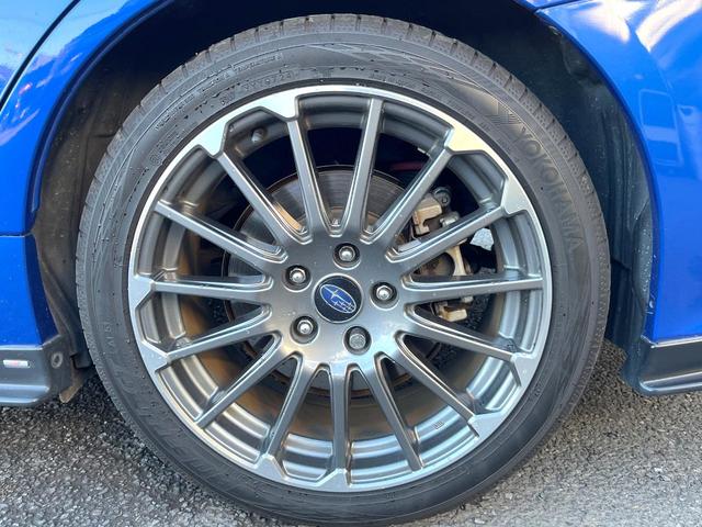 レヴォーグ １．６ＳＴＩスポーツアイサイト　後期Ｅ型　ＳＴＩスタイルパッケージ　柿本マフラー　アドバンスドセイフティパッケージ　ＬＥＤアクセサリーライナー　スマートリアビューミラー　ビルシュタインダンパー　純正８型ナビ　革巻きステアリング（45枚目）