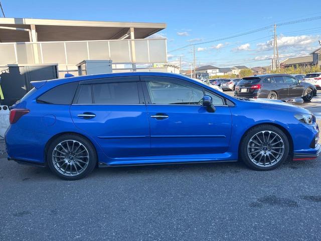 レヴォーグ １．６ＳＴＩスポーツアイサイト　後期Ｅ型　ＳＴＩスタイルパッケージ　柿本マフラー　アドバンスドセイフティパッケージ　ＬＥＤアクセサリーライナー　スマートリアビューミラー　ビルシュタインダンパー　純正８型ナビ　革巻きステアリング（49枚目）