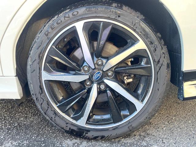 レヴォーグ ＧＴ－Ｈ　ＥＸ　リアアンダーディフューザー　ＬＥＤアクセサリーライナー　ＣＤ／ＤＶＤデッキ　パワートランクリッド　１１．６型メモリーナビ　純正１８インチアルミ　ＬＥＤヘッドライト　革巻きステアリング　禁煙車（44枚目）