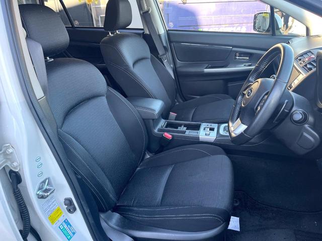 レヴォーグ １．６ＧＴアイサイト　Ｓスタイル　純正ナビ　ＬＥＤアクセサリーライナー　ＬＥＤヘッドライト　革巻きステアリング　純正１８インチアルミホイール　レーダークルーズコントロール　オートライト　スマートキー　ターボ　４ＷＤ　アイサイト（8枚目）