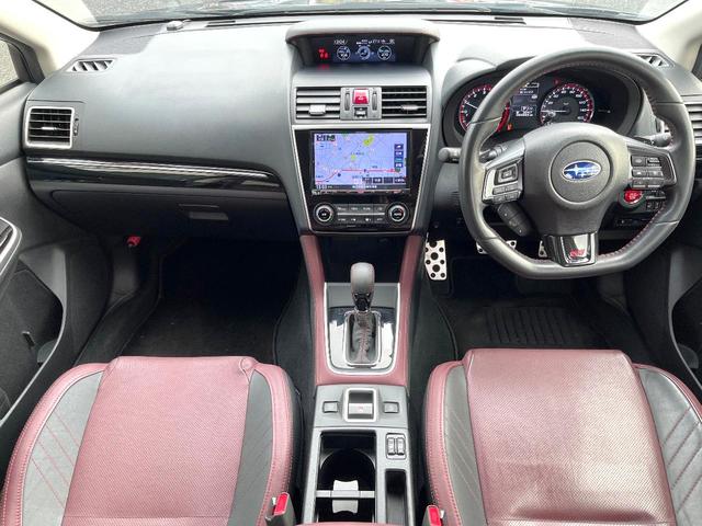 レヴォーグ １．６ＳＴＩスポーツアイサイト　後期Ｄ型　アドバンスドセイフティパッケージ　ＬＥＤアクセサリーライナー　スマートリアビューミラー　ＳＴＩタワーバー　ＲＡＹＳ製１８インチアルミ　純正８型ナビ　シートメモリー　ビルシュタインダンパー（2枚目）