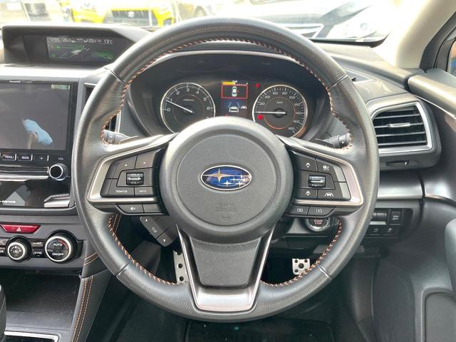 ＸＶ ２．０ｉ－Ｓ　アイサイト　純正８型ビルトインナビ　黒革シート　ルーフレール　ＬＥＤヘッドライト　革巻きステアリング　純正１８インチアルミホイール　パワーシート　シートヒーター　レーダークルーズ　スマートキー　アイサイト（11枚目）