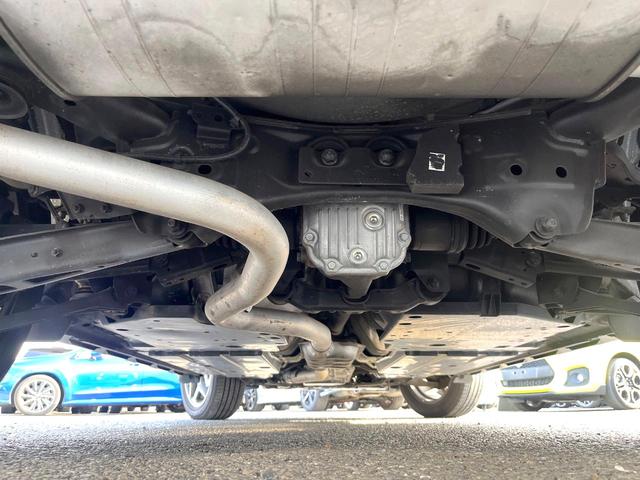 ＸＶ ２．０ｉ－Ｓ　アイサイト　純正８型ビルトインナビ　黒革シート　ルーフレール　ＬＥＤヘッドライト　革巻きステアリング　純正１８インチアルミホイール　パワーシート　シートヒーター　レーダークルーズ　スマートキー　アイサイト（19枚目）