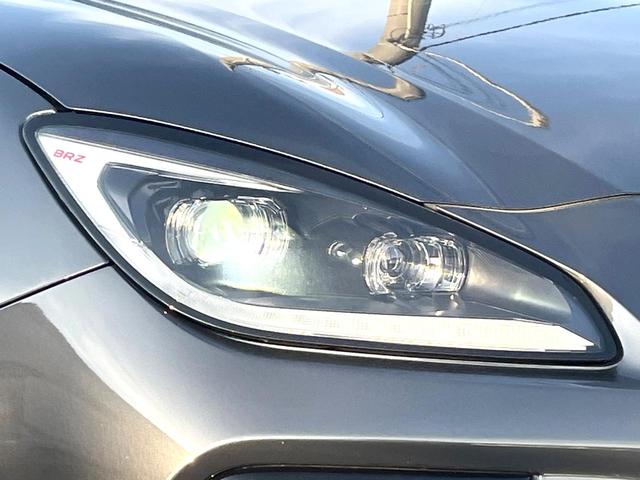 ＢＲＺ ＳＴＩ　スポーツ　ブレンボ製ブレーキ　純正ナビ　バックカメラ　ＥＴＣ　ドライブレコーダー　ＳＴＩダンパー　純正１８インチアルミホイール　ＬＥＤヘッドライト　シートヒーター　リアビークルディテクション　スマートキー（12枚目）