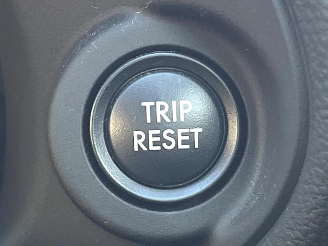 ＢＲＺ ＳＴＩ　スポーツ　ブレンボ製ブレーキ　純正ナビ　バックカメラ　ＥＴＣ　ドライブレコーダー　ＳＴＩダンパー　純正１８インチアルミホイール　ＬＥＤヘッドライト　シートヒーター　リアビークルディテクション　スマートキー（32枚目）