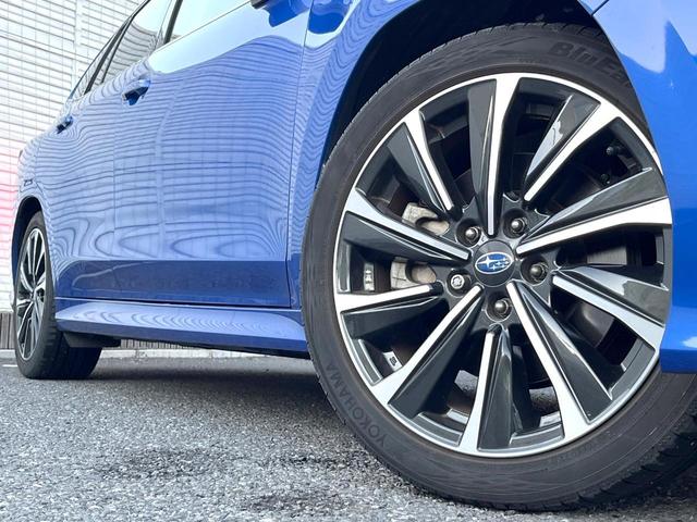 レヴォーグ ＳＴＩスポーツ　ＥＸ　１１．６型ナビ　ＬＥＤアクセサリーライナー　パワートランクリッド　スマートリアビューミラー　レザーシート　ＬＥＤヘッドライト　革巻きステアリング　純正１８インチアルミ　禁煙車　アイサイトＸ（13枚目）