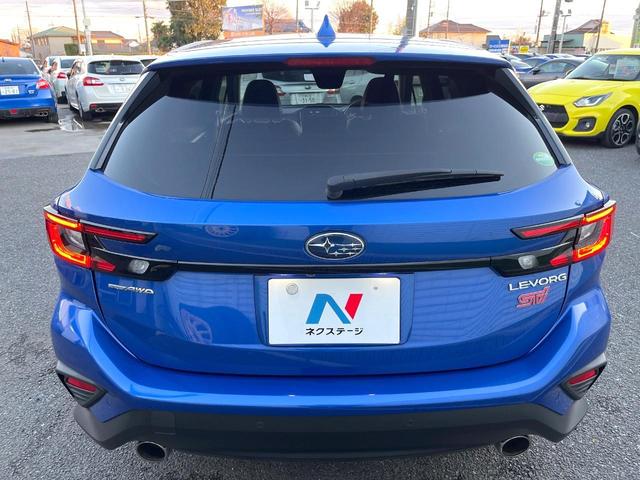 レヴォーグ ＳＴＩスポーツ　ＥＸ　１１．６型ナビ　ＬＥＤアクセサリーライナー　パワートランクリッド　スマートリアビューミラー　レザーシート　ＬＥＤヘッドライト　革巻きステアリング　純正１８インチアルミ　禁煙車　アイサイトＸ（15枚目）