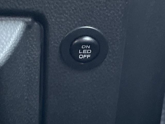 レヴォーグ ＳＴＩスポーツ　ＥＸ　１１．６型ナビ　ＬＥＤアクセサリーライナー　パワートランクリッド　スマートリアビューミラー　レザーシート　ＬＥＤヘッドライト　革巻きステアリング　純正１８インチアルミ　禁煙車　アイサイトＸ（33枚目）