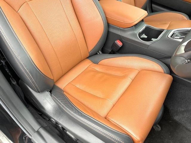 レガシィアウトバック リミテッドＥＸ　本革シート　サンルーフ　ハーマンカードンサウンド　１１．６インチナビ　バックカメラ　ＥＴＣ　ドライブレコーダー　アイサイトＸ　パワーバックドア　シートヒーター　パワーシート　スマートキー（3枚目）