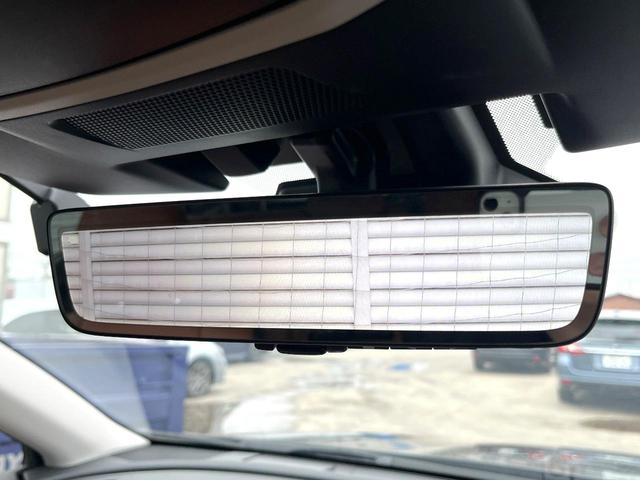 レガシィアウトバック リミテッドＥＸ　本革シート　サンルーフ　ハーマンカードンサウンド　１１．６インチナビ　バックカメラ　ＥＴＣ　ドライブレコーダー　アイサイトＸ　パワーバックドア　シートヒーター　パワーシート　スマートキー（31枚目）