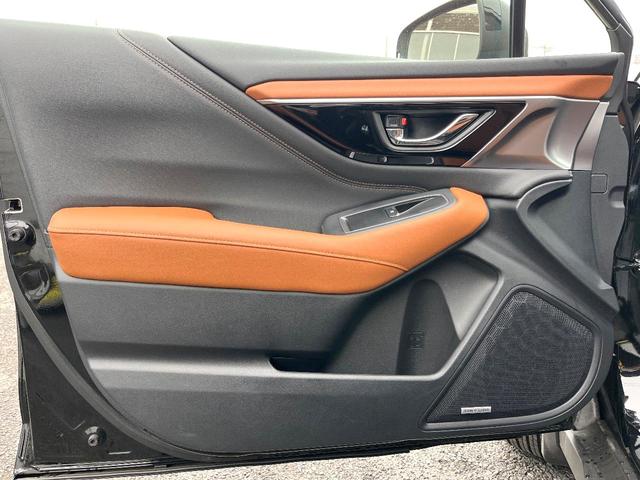 レガシィアウトバック リミテッドＥＸ　本革シート　サンルーフ　ハーマンカードンサウンド　１１．６インチナビ　バックカメラ　ＥＴＣ　ドライブレコーダー　アイサイトＸ　パワーバックドア　シートヒーター　パワーシート　スマートキー（46枚目）