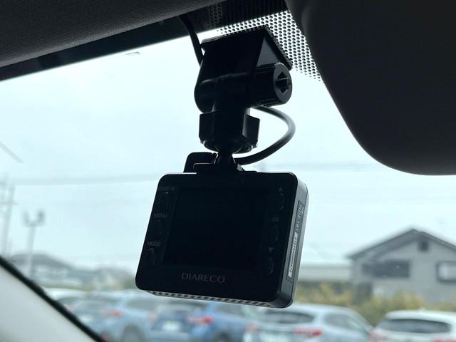 レヴォーグ １．６ＧＴ－Ｓアイサイト　アドバンスドセイフティパッケージ　純正ナビ　バックカメラ　ＥＴＣ　ドライブレコーダー　アイサイトＶｅｒ３　ＬＥＤヘッドライト　パワーシート　純正１８インチアルミホイール　ビルシュタインダンパー（6枚目）