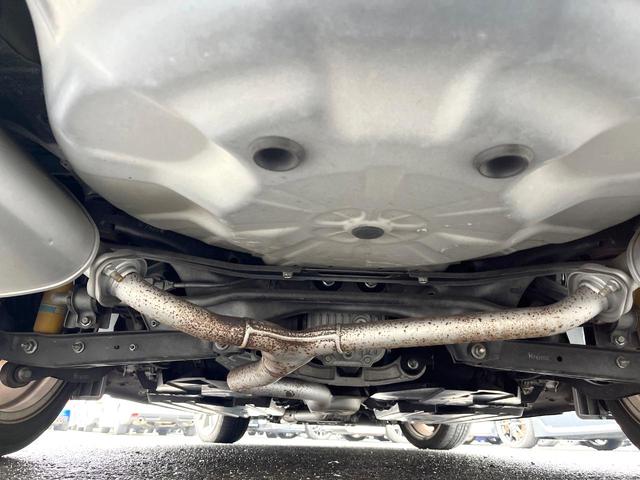 レヴォーグ １．６ＧＴ－Ｓアイサイト　アドバンスドセイフティパッケージ　純正ナビ　バックカメラ　ＥＴＣ　ドライブレコーダー　アイサイトＶｅｒ３　ＬＥＤヘッドライト　パワーシート　純正１８インチアルミホイール　ビルシュタインダンパー（19枚目）