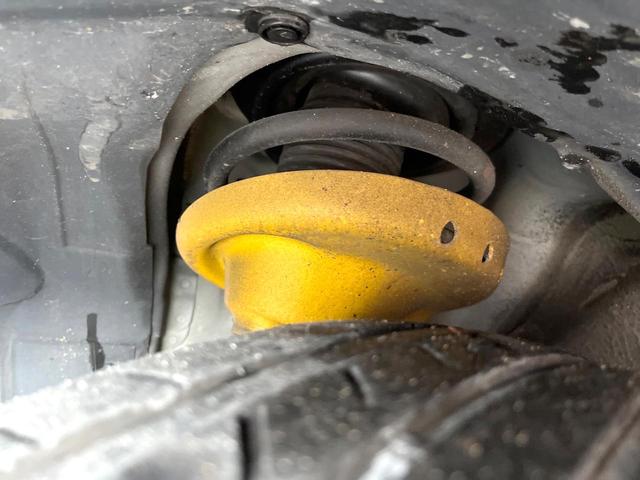 レヴォーグ １．６ＧＴ－Ｓアイサイト　アドバンスドセイフティパッケージ　純正ナビ　バックカメラ　ＥＴＣ　ドライブレコーダー　アイサイトＶｅｒ３　ＬＥＤヘッドライト　パワーシート　純正１８インチアルミホイール　ビルシュタインダンパー（20枚目）